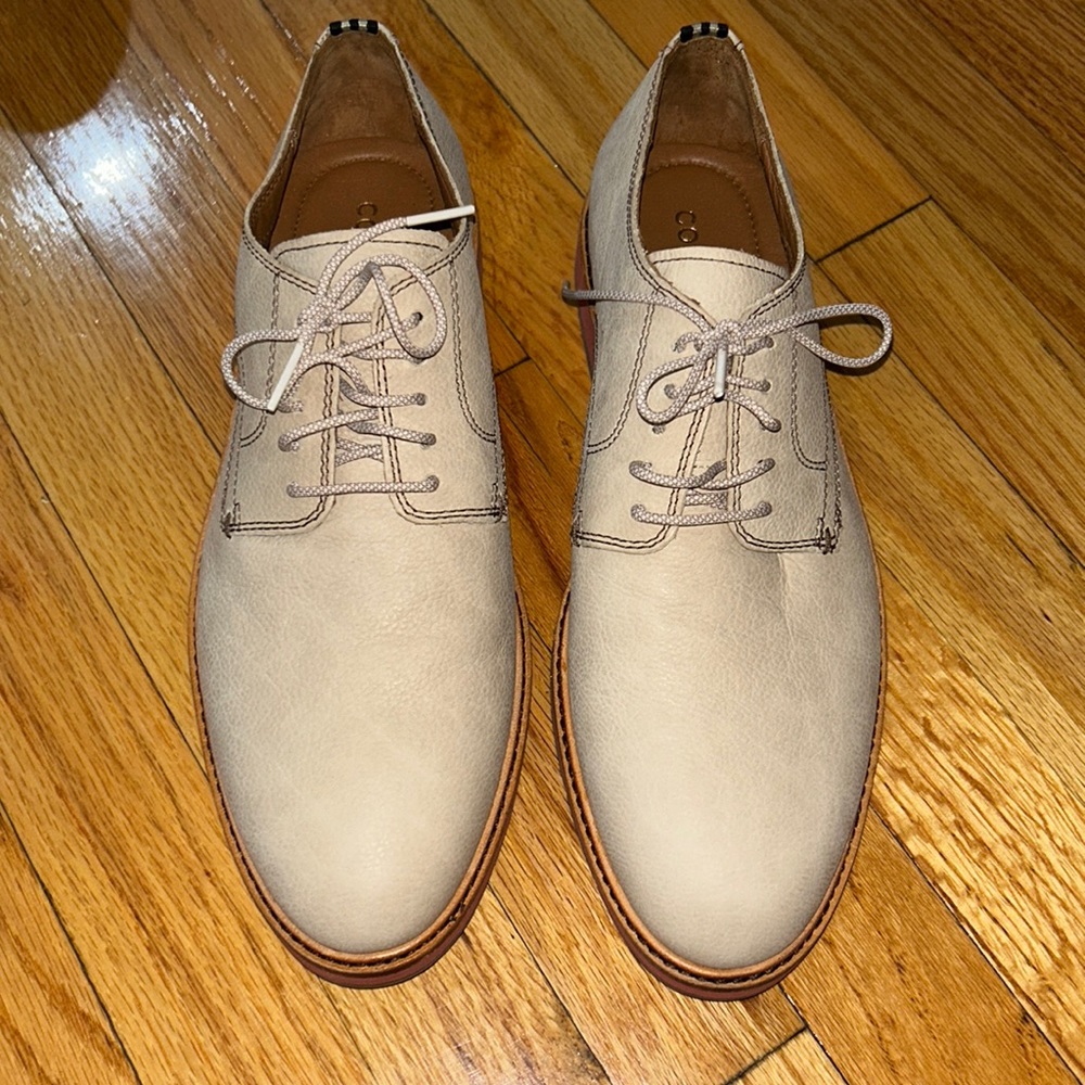 Brand New Cole Haan Oxfords Size 9